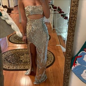NEW YEARS EVE DRESS/ HOLIDAY SILVER SEQUIN DISCO BALL GOWN